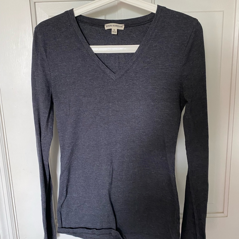 Grey long Sleeve. Size S
